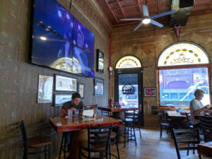 The Vault 1905 Sports Grill - Van Buren