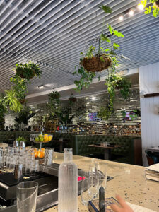 Thrive Cocktail Lounge & Eatery - Orlando