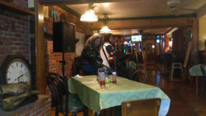 Tiny's Grill - Utica