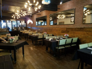 Tom Foolery's Restaurant & Bar - Middletown