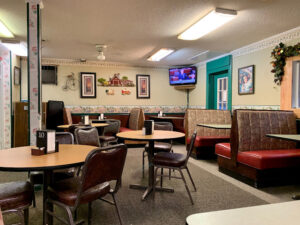 Town And Country BBQ Restaurant - Cleveland