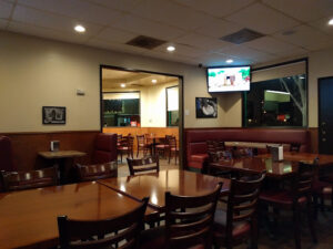 Uncle Reds Pizzeria - Bellflower
