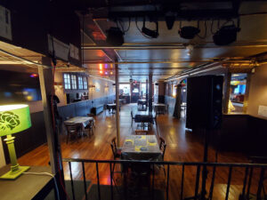 Unicorn Inn - Holyoke