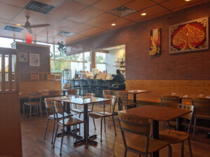 Varee Asian Cafe & Bakery - Wilson