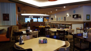 Village Inn - West Des Moines