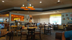 Village Inn - Aurora