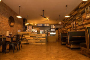 WAYNE BBQ - Hannibal