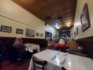 Wall Street Bar & Grill - Midland