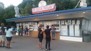 Wally's Ice Cream Parlor II - Monroe