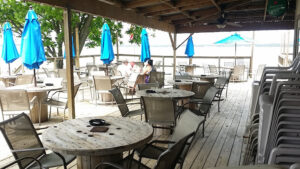 Wet Deck - Livingston