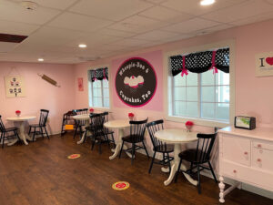 Whoopie-Doo & Cupcakes too - Sturbridge