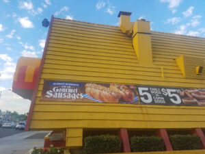 Wienerschnitzel - Garden Grove
