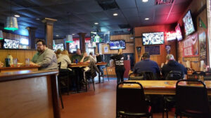 Wings Etc. - Elkhart