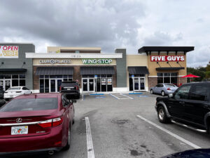 Wingstop - Largo