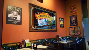 Winking Lizard Washington Square - North Canton