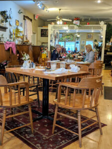 Yankee Peddlers Tea Room - Osage Beach