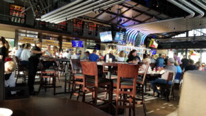 Yard House - Lombard