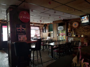 Doug Out Pub & Grill - Richfield