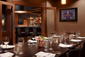 Dover Restaurant & Bar - St Louis Park