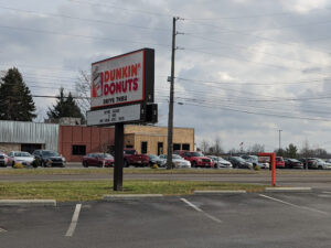 Dunkin' - Austintown