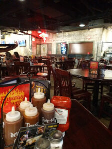 Famous Dave's Bar-B-Que - St Paul
