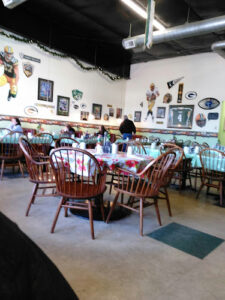 Mom's Restaurant & Pub - Colfax