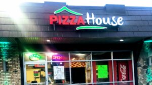 Pizza House - Blaine