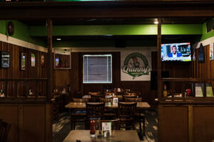 Quinny’s Sports Pub and Grill - St Paul