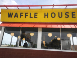 Waffle House - D'Iberville