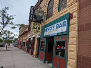 Who's Bar & Grill - Superior