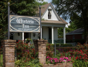 Wisteria Inn - Crystal Springs